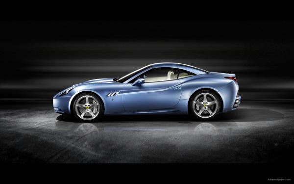 Free 2009 ferrari california 4 wallpaper download