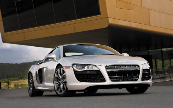 Free 2010 audi r8 v10 2 wallpaper download