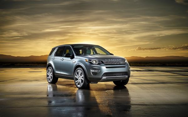Free 2015 land rover discovery sport wallpaper download