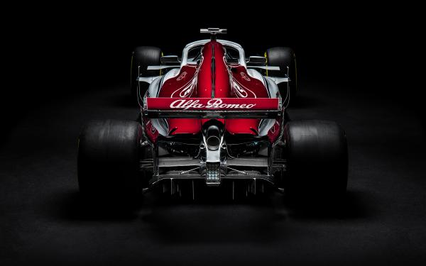 Free 2018 sauber c37 formula one racing car 4k wallpaper download