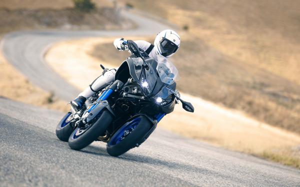 Free 2019 yamaha niken 4k 2 wallpaper download