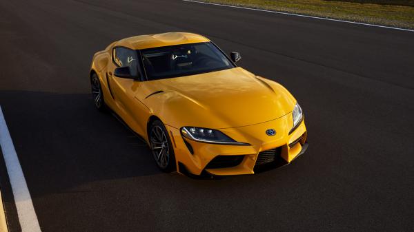 Free 2021 toyota gr supra 2 wallpaper download