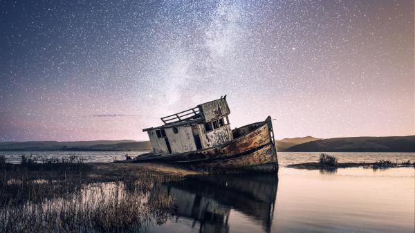 Free abandoned beach boat 4k wallpaper download