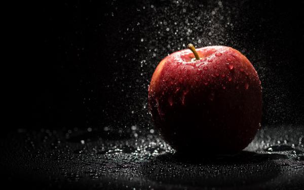 Free apple drops 4k wallpaper download