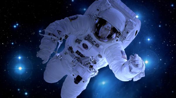 Free astronaut 5k 2 wallpaper download