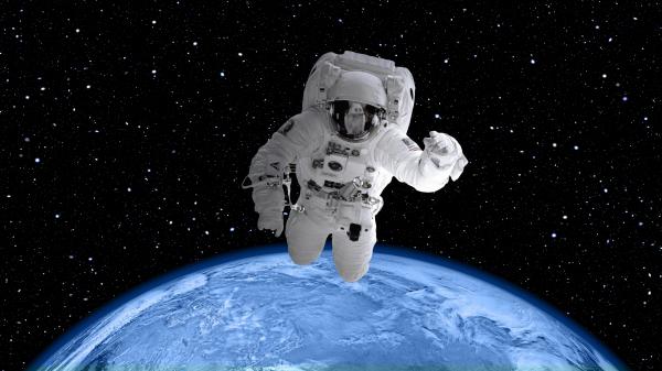 Free astronaut in space suit 4k 8k wallpaper download