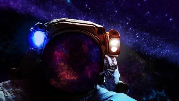 Free astronaut spacesuit 4k wallpaper download