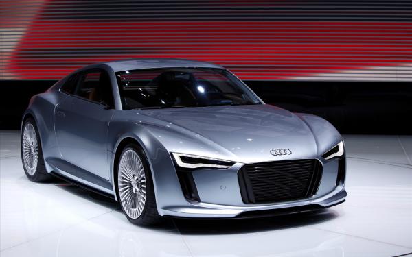 Free audi e tron 2010 new wallpaper download