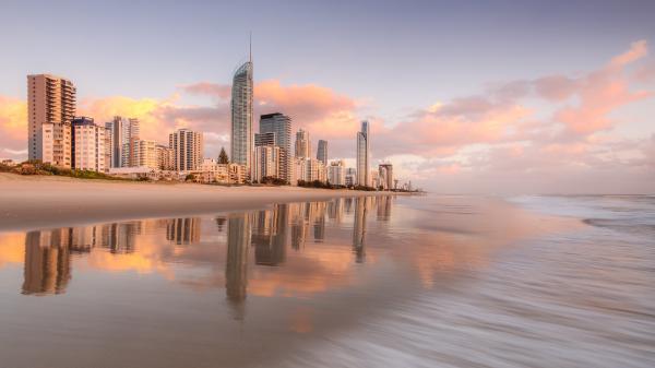 Free australia brisbane gold coast ocean during sunrise hd travel wallpaper download