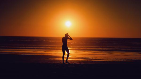 Free beach silhouette 5k wallpaper download