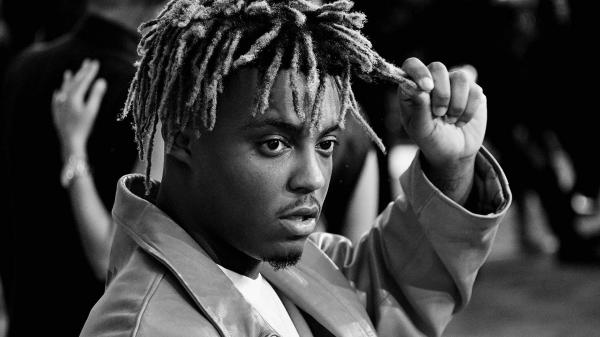 Free black and white photo of juice wrld holding hair with hand wearing coat suit hd juice wrld wallpaper download
