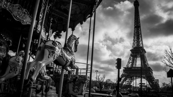 Free black and white picture of eiffel tower with clouds background 4k hd travel wallpaper download