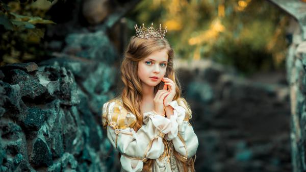 Free blue eyes cute little girl with long hair is wearing white dress and crown on head hd cute wallpaper download