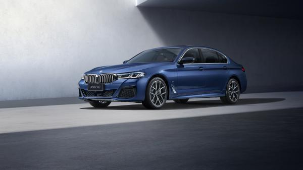 Free bmw 530li m sport blue 2020 4k 5k hd cars wallpaper download