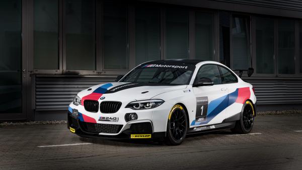 Free bmw m240i racing 2018 4k wallpaper download