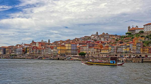 Free boat building house porto portugal river hd travel wallpaper download