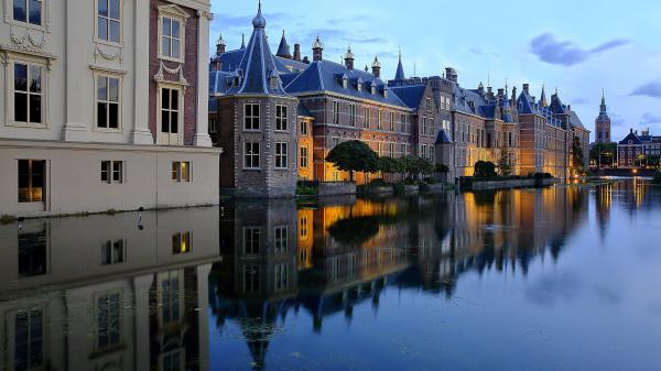 Free building house near lake in netherlands with reflection hd travel wallpaper download