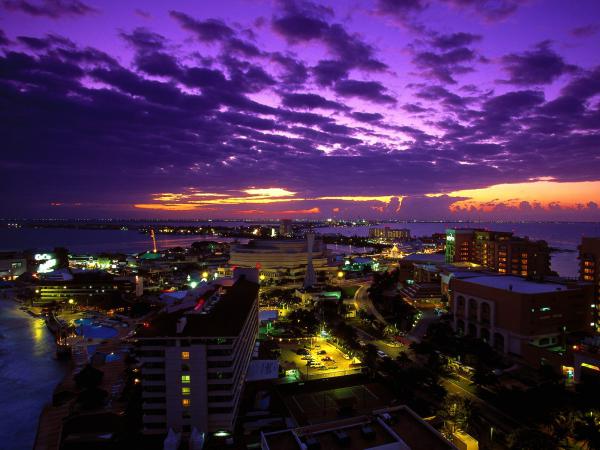 Free cancun at twilight mexico wallpaper download