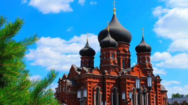 Free church dome under blue sky in russia 4k hd travel wallpaper download