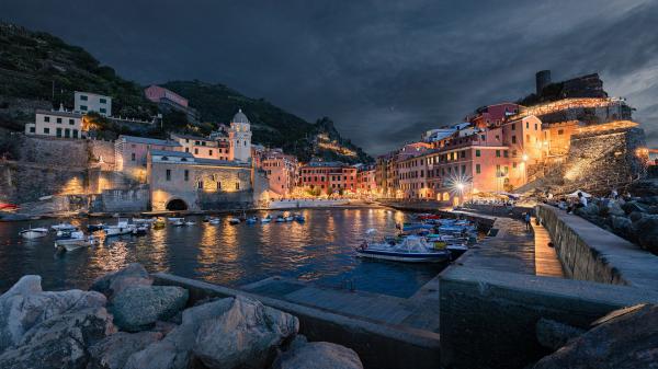 Free cinque terre harbor italy liguria vernazza hd travel wallpaper download