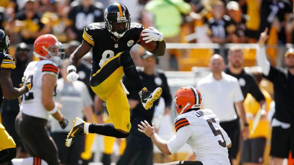 Free cleveland browns american football antonio brown jumping with ball hd cleveland browns wallpaper download