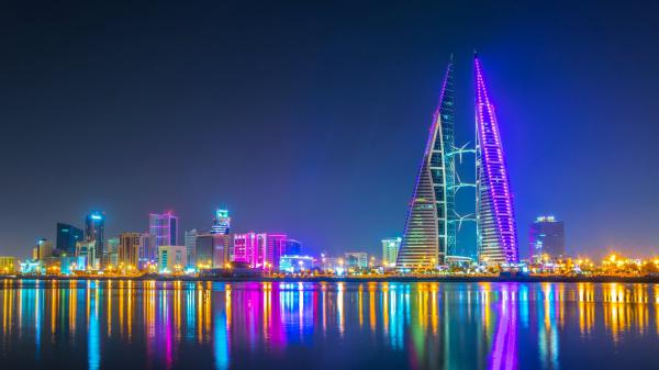 Free colorful lightning buildings reflection on river dubai united arab emirates hd travel wallpaper download