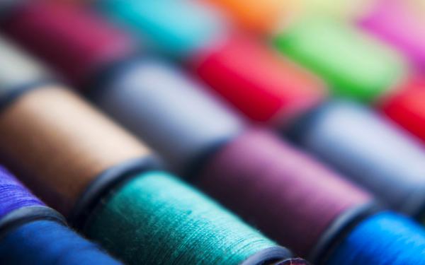 Free colorful threads macro wallpaper download