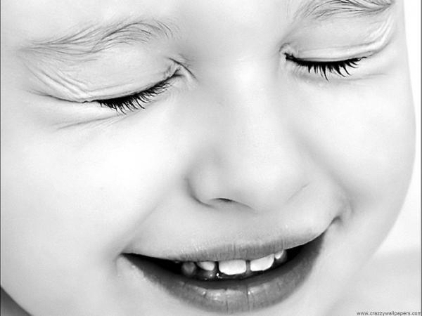 Free cute baby black and white wallpaper download
