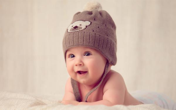 Free cute baby hat cap wallpaper download