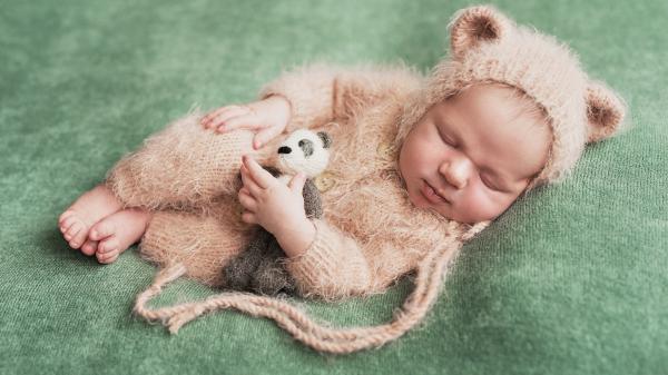 Free cute baby sleep 4k 8k hd wallpaper download