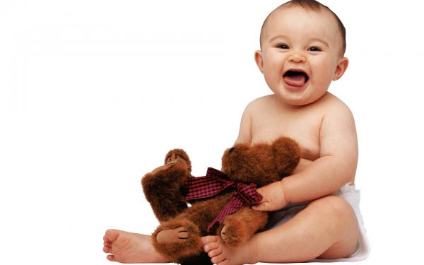 Free cute baby with teddy wallpaper download