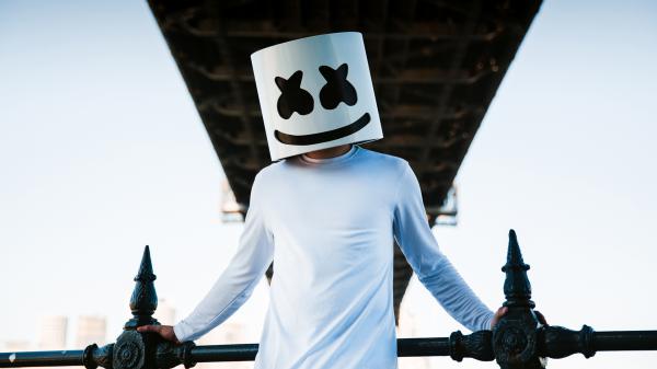 Free dj marshmello is under the bridge wearing white dress hd marshmello wallpaper download