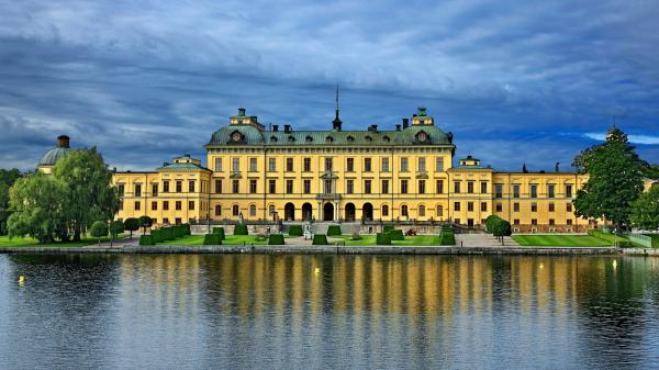 Free drottningholm royal palace in sweden hd travel wallpaper download