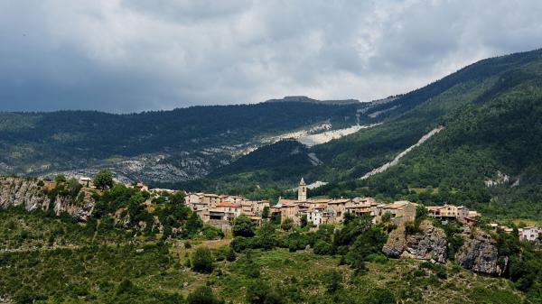 Free france mountain town hd travel wallpaper download