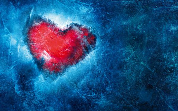 Free frozen love heart wallpaper download