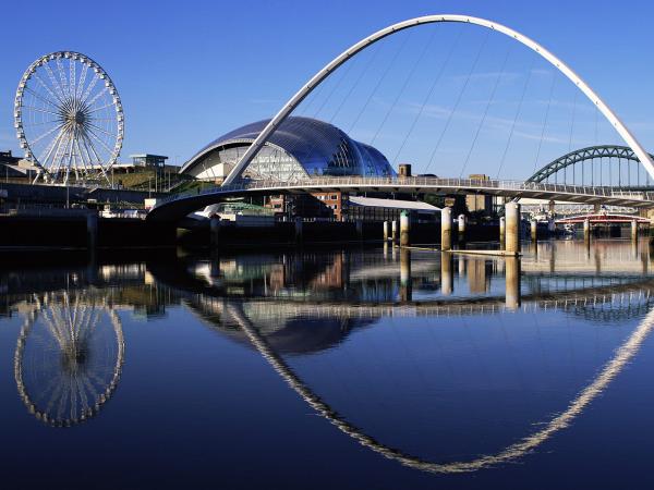 Free gateshead millennium bridge england wallpaper download