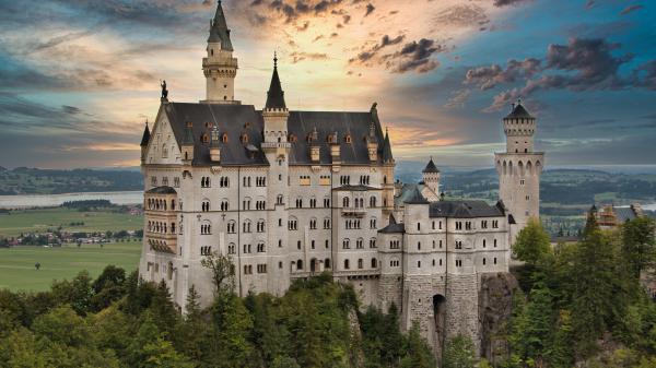 Free germany neuschwanstein castle 4k hd travel wallpaper download