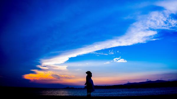 Free girl at sunset horizon 5k wallpaper download