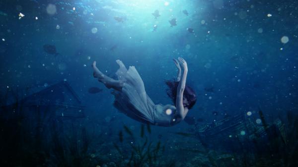 Free girl underwater dream 4k wallpaper download