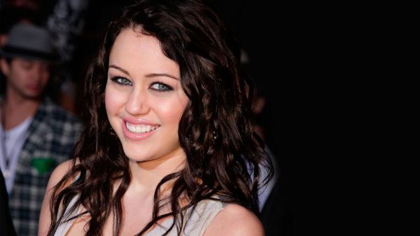 Free gray eyes miley cyrus with white dress hd miley cyrus wallpaper download