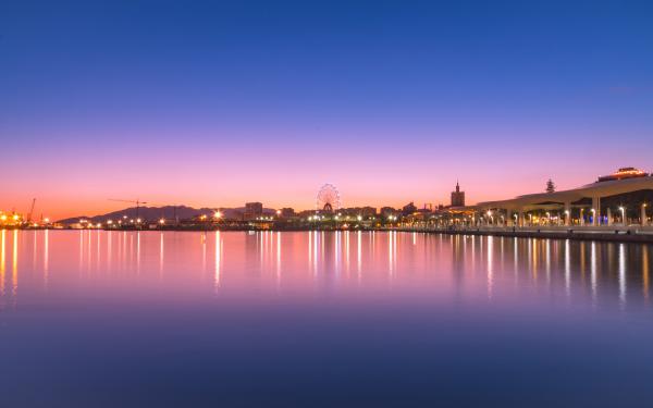 Free harbor reflections 4k wallpaper download