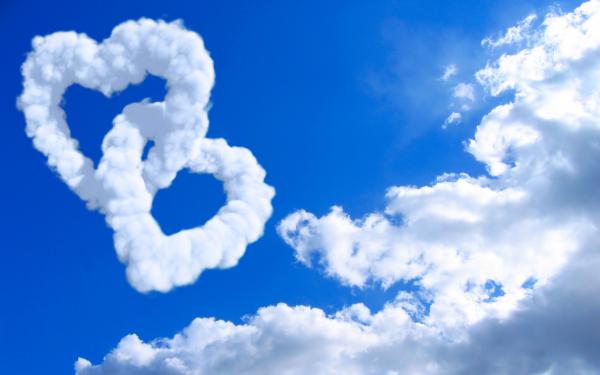 Free hearts in clouds wallpaper download