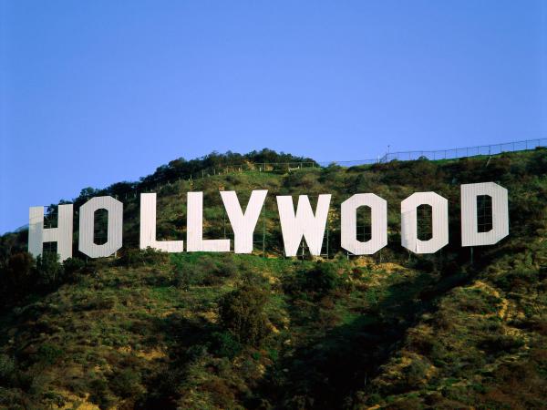 Free hollywood wallpaper download