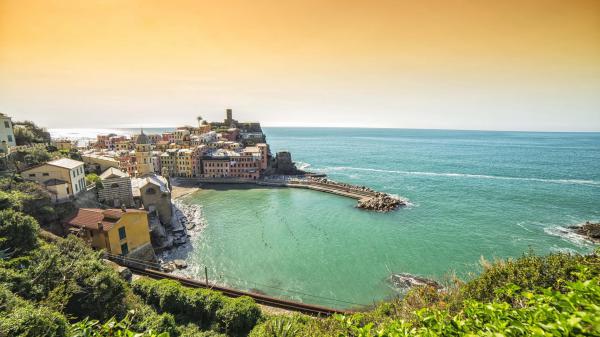 Free house in italy sea vernazza hd travel wallpaper download