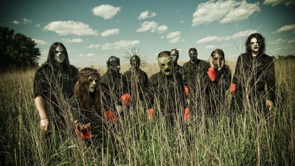 Free joey jordison chris fehn mick thomson craig jones chris fehn sid wilson standing on green grass slipknot hd music wallpaper download