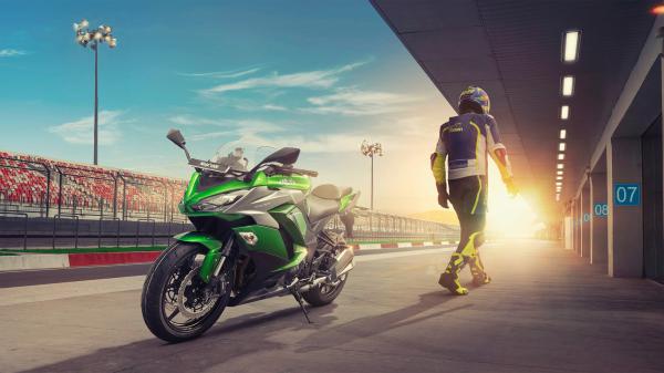 Free kawasaki ninja 1000 wallpaper download