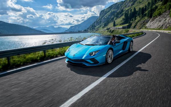 Free lamborghini aventador s roadster 2018 wallpaper download