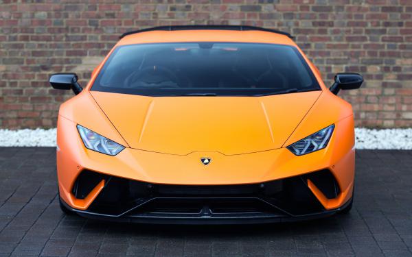 Free lamborghini huracan performante 2018 4k wallpaper download