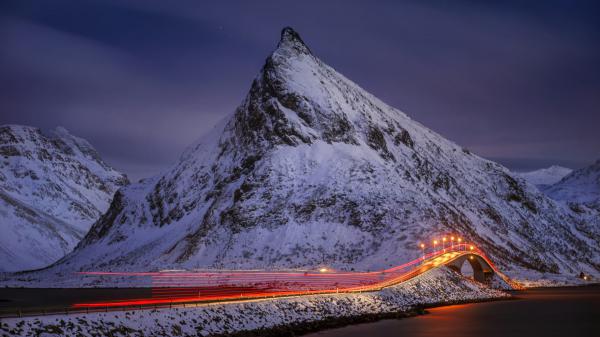 Free landscape light mountain night norway road time lapse hd travel wallpaper download