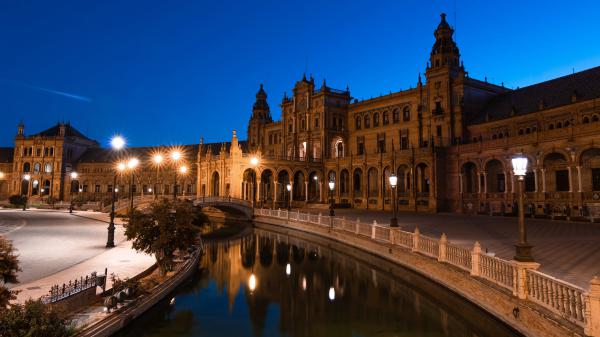 Free lighting buildings with reflection on pond seville andalusia plaza de espana 4k hd travel wallpaper download